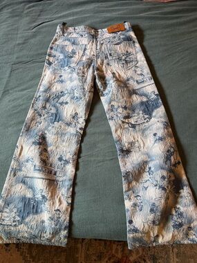Off-White Women's Flared Jeans with fresco tapestry design